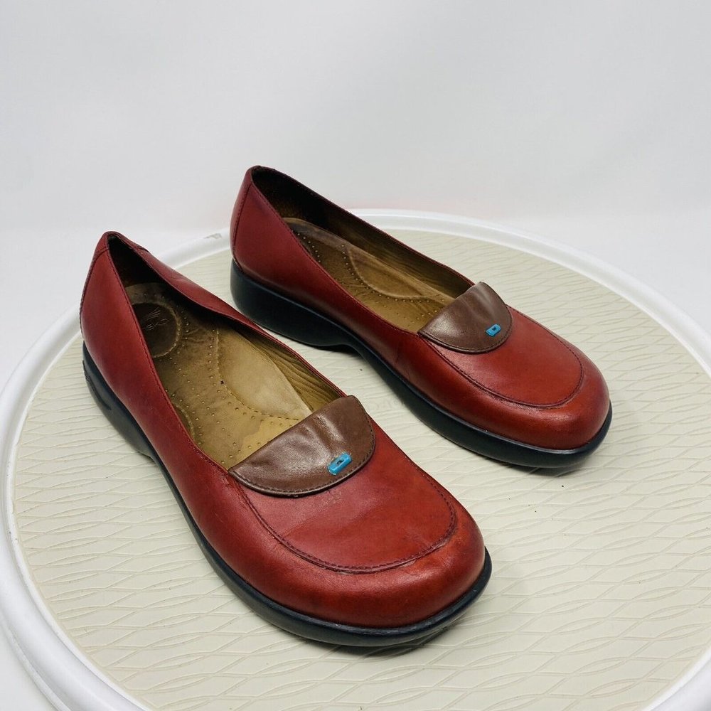 Dansko Flats Shoes 10.5 41 Red Desiree Loafer Clogs Leather Aqua Bead Comfort
